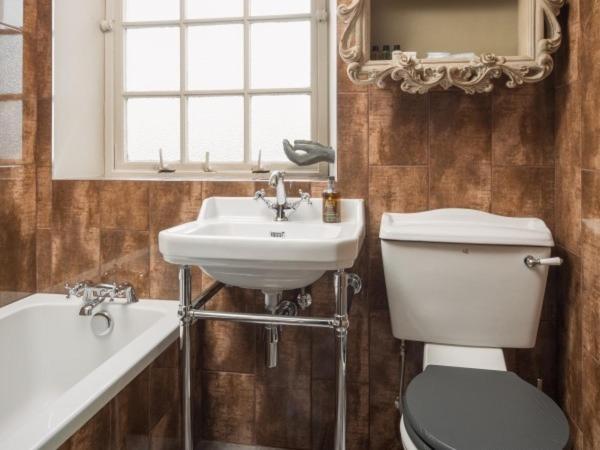 Canongate Luxury Homestay Edinburgh Exteriér fotografie